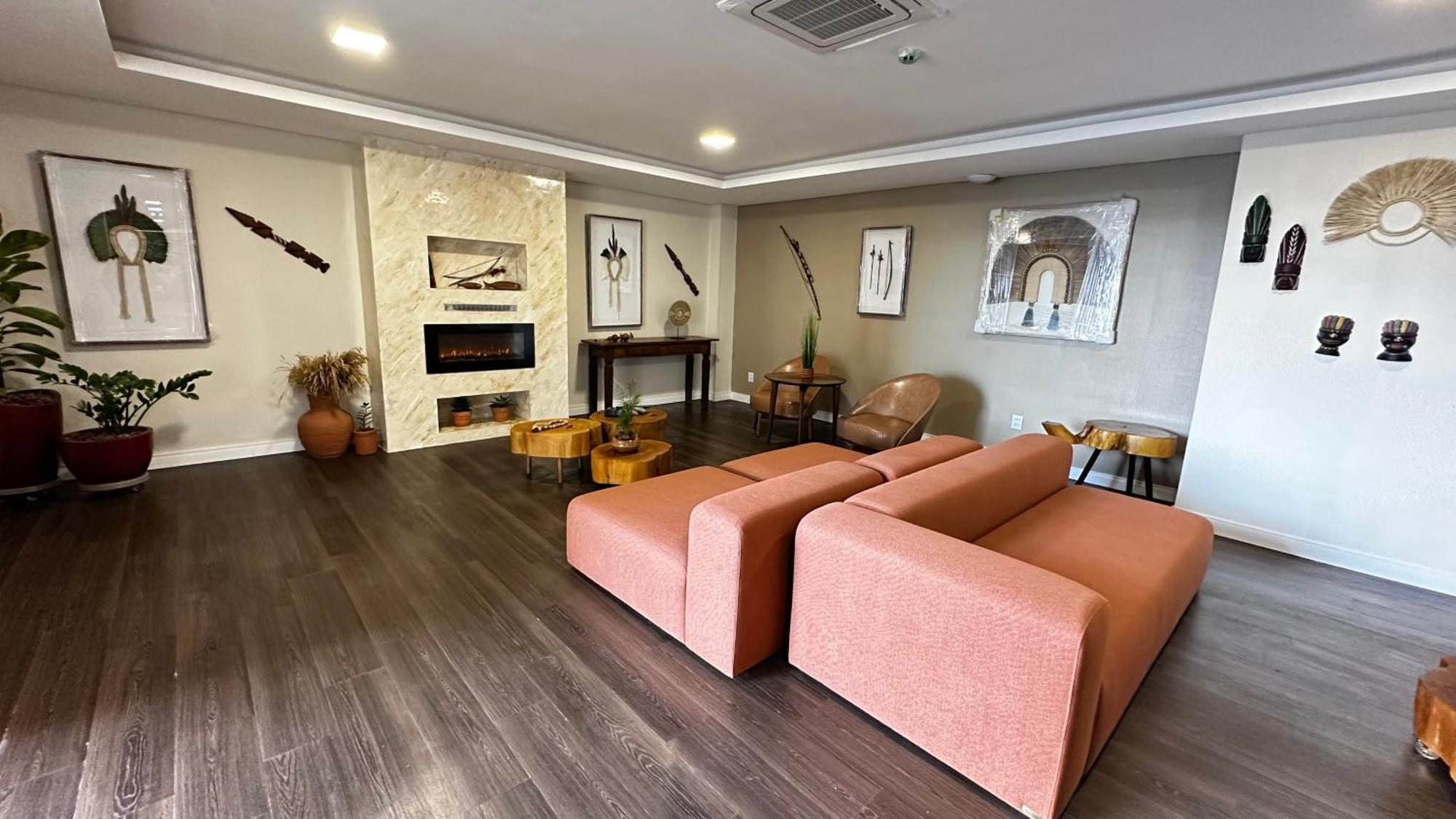 Flat No Completao Gran Paradiso - Tem - Novinho *
